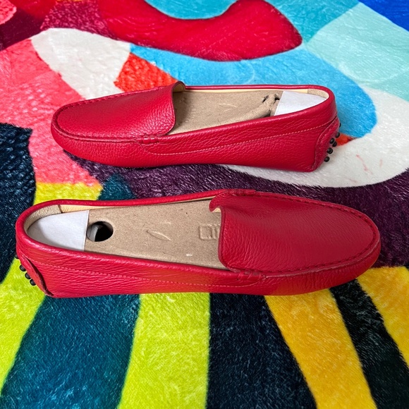 M. Gemi Women's Red Leather Slip On Driving Moccasin Loafer Size 40 (9) - Picture 3 of 7